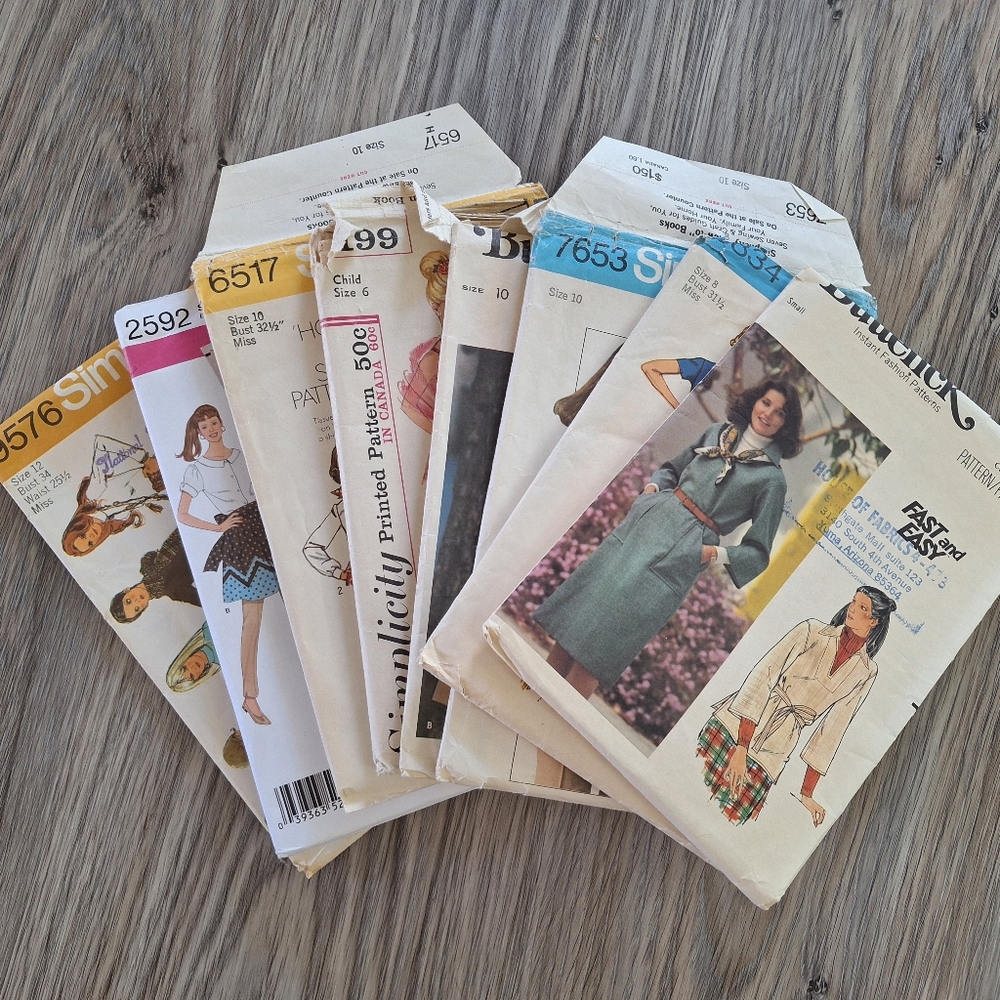 Bundle Of Vintage Sewing Patters. Various Sizes. Crafts Costumes‎ Etc